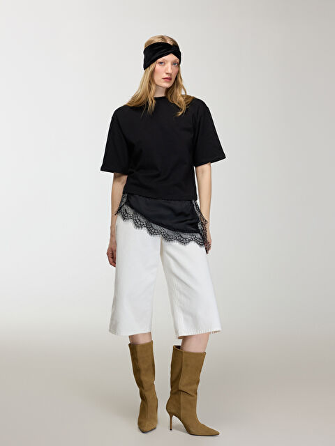 LCW Vision Bisiklet Yaka Dantel Detaylı Kadın Tişört