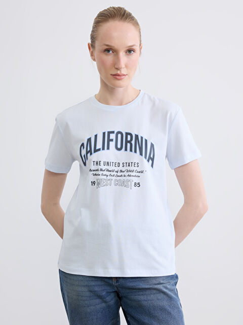 LC WAIKIKI Bisiklet Yaka California Baskılı Kadın Tişört - S6L085Z8-QVU