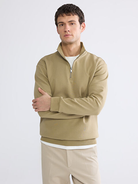 LCW Vision Dik Yaka Erkek Sweatshirt - S6L850Z8-K8D