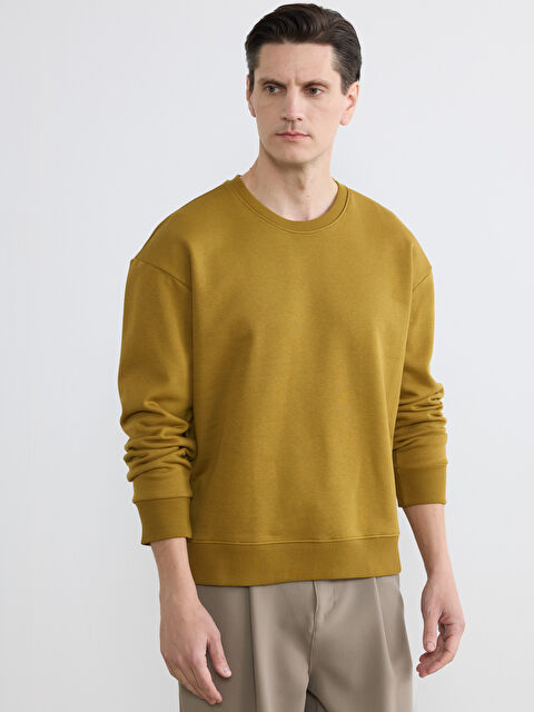 LCW Vision Erkek Bisiklet Yaka 3 İplik Şardonlu Sweatshirt - S6L852Z8-H7S