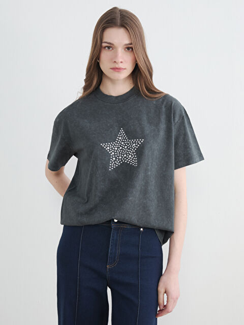 LCW Modest Bisiklet Yaka Taşlı Kadın Tişört - S6LB95Z8-12M