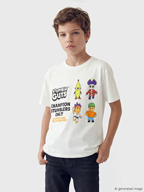 LCW Kids Bisiklet Yaka Stumble Guys Baskılı Erkek Çocuk Tişört - S6LG56Z4-R9J