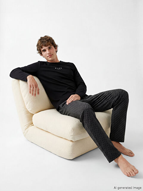 LC WAIKIKI Standart Kalıp Baskılı Erkek Pijama Takım - S6LK07Z8-LQJ