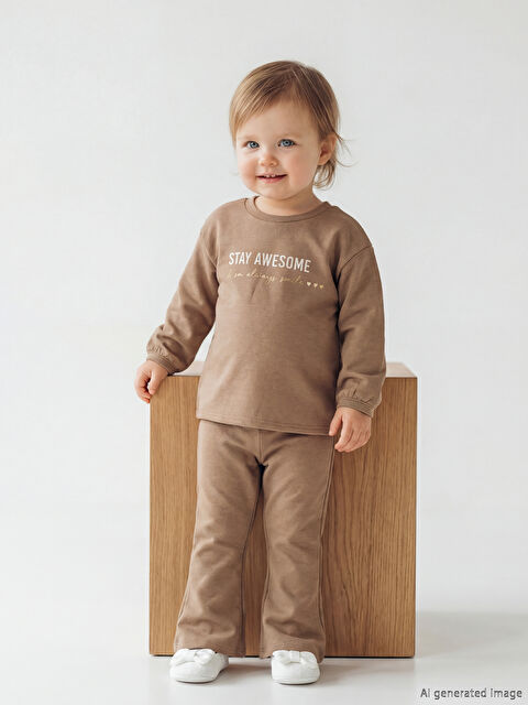 LCW baby Bisiklet Yaka Baskılı Kız Bebek Sweatshirt ve Tayt