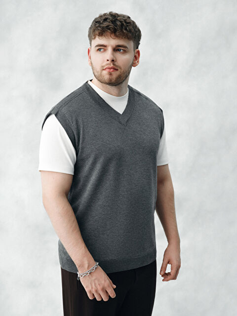 LCW Limitless Kolay Giyilebilir Omuzdan Cırt Cırtlı Erkek Süveter - S6LL51Z8-CT3