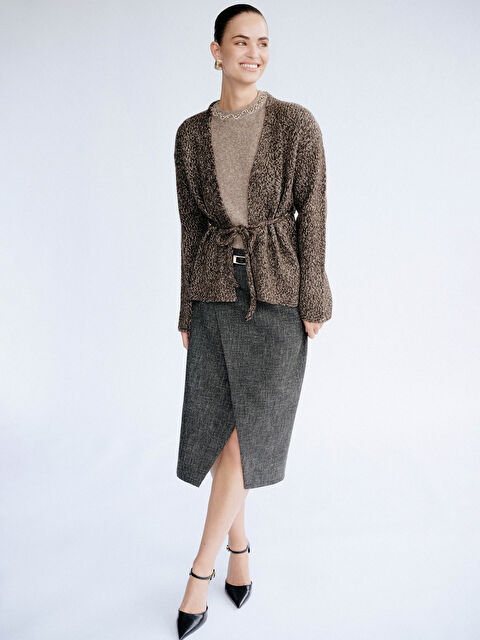 LCWAIKIKI Classic Beli Kemerli Desenli Tüvit Kalem Etek - S6LR23Z8-CX7