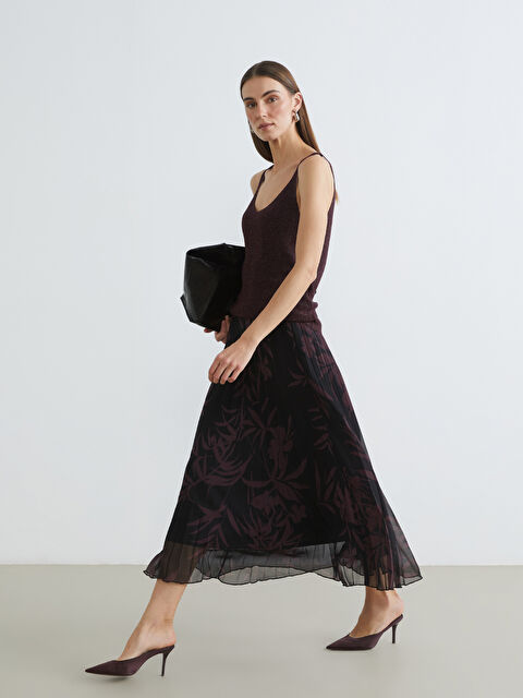 LCWAIKIKI Classic Beli Lastikli Çiçekli Şifon Pileli Etek - S6LV94Z8-F9C