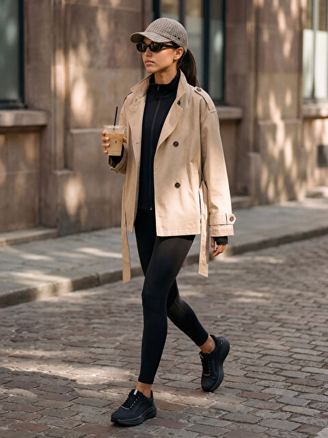 KOOR SPORT Dik Yaka Parmak Geçmeli Kadın Fermuarlı Sweatshirt