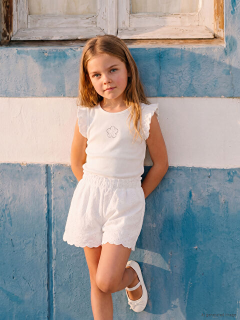 LCW Kids Brodeli Kız Çocuk Şort