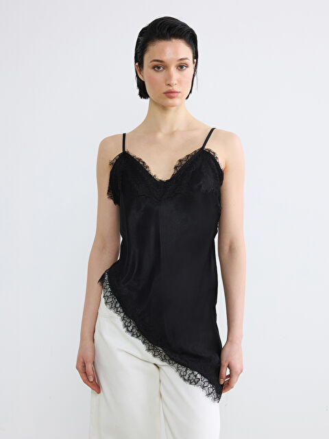 LCW Vision V Yaka Dantel Detaylı İp Askılı Bluz	 - S6M824Z8-CVL