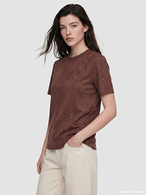 LCW Comfort Bisiklet Yaka Taşlı Süet Görünümlü Kadın Tişört - S6MC81Z8-HMK