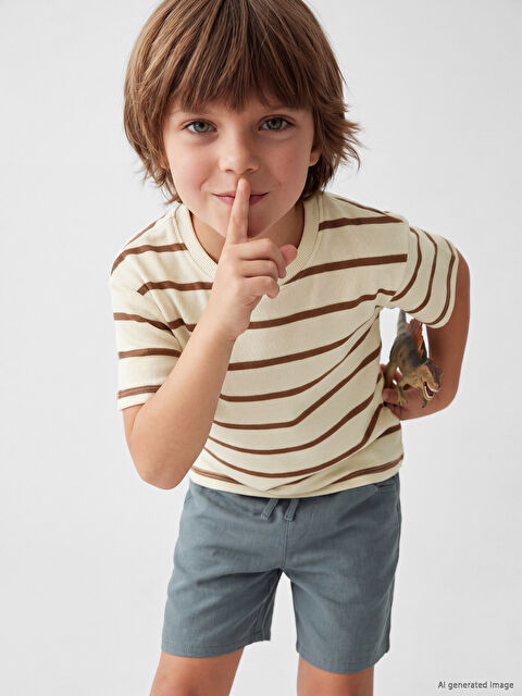 LCW Kids Bisiklet Yaka Çizgili Erkek Çocuk Tişört