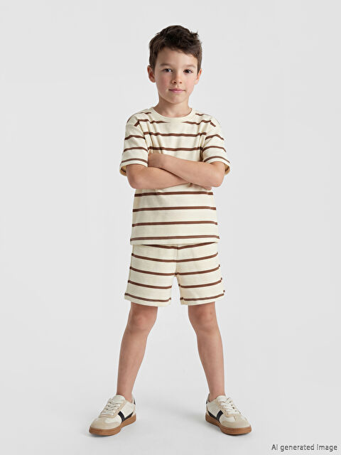 LCW Kids Çizgili Erkek Çocuk Şortlu Takım
