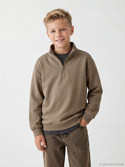LCW Kids Dik Yaka Erkek Çocuk Sweatshirt - S6MG11Z4-4VE