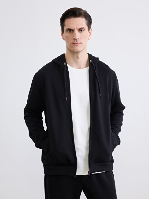 LCWAIKIKI Classic Kapüşonlu Erkek Soft Touch Fermuarlı Sweatshirt