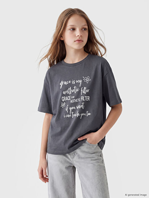 LCW Kids Bisiklet Yaka Baskılı Kız Çocuk Tişört