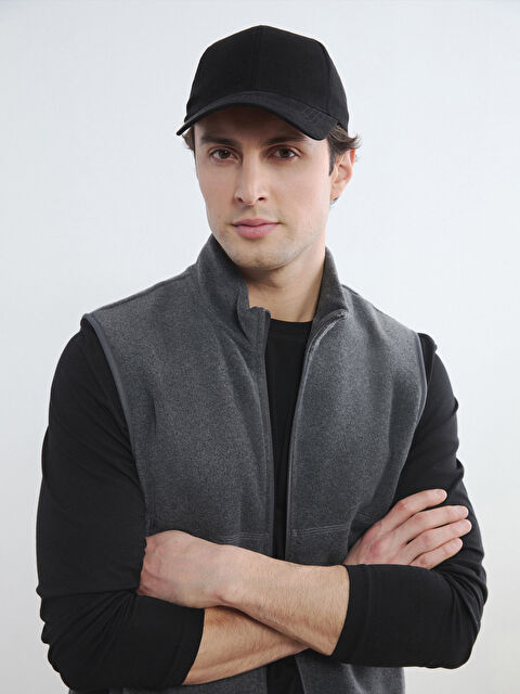 LCWAIKIKI Classic Standart Kalıp Dik Yaka Polar Yelek - S6MM89Z8-D3B