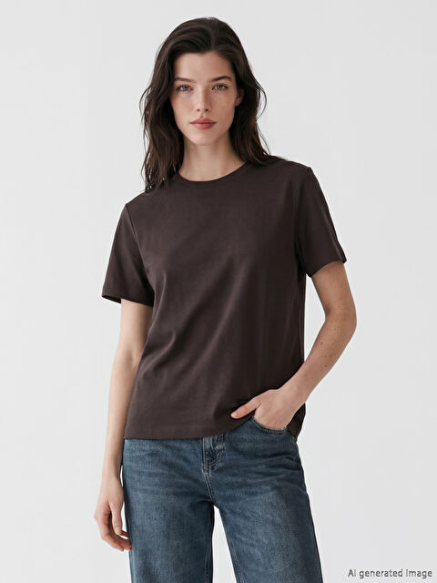 LCW Comfort Bisiklet Yaka Kadın Tişört