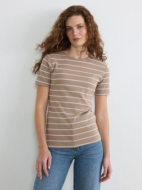 LCWAIKIKI Classic Bisiklet Yaka Çizgili Kadın Tişört - S6MT78Z8-LFC