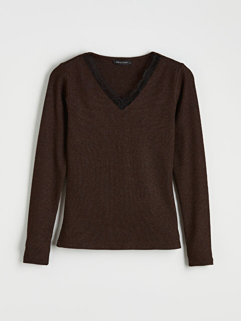 LCWAIKIKI Classic V Yaka Dantel Detaylı Bluz - S6N695Z8-HFE