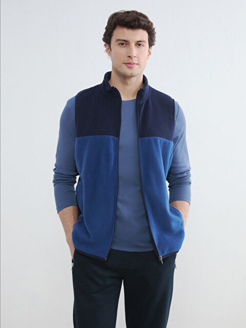 LCWAIKIKI Classic Standart Fit Dik Yaka Erkek Polar Yelek - S6N854Z8-RFH