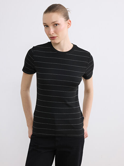 LCWAIKIKI Classic Bisiklet Yaka Çizgili Kadın Tişört - S6NF96Z8-LEG