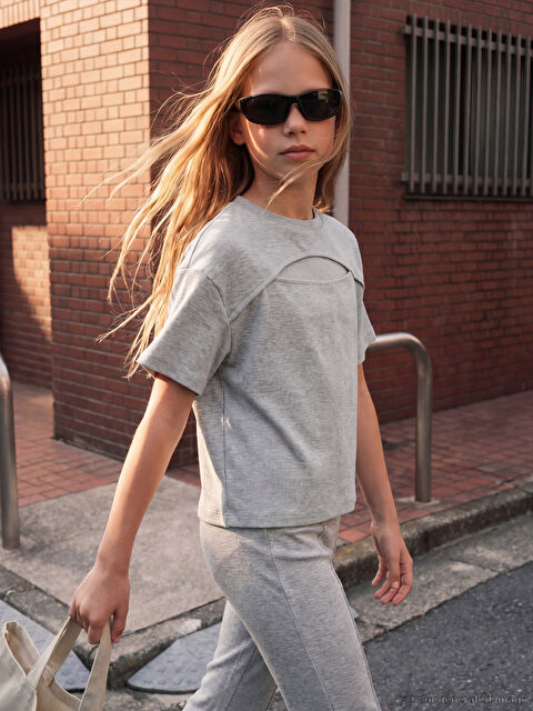 LCW Kids Kısa Kollu Kız Çocuk Tişört ve Tayt