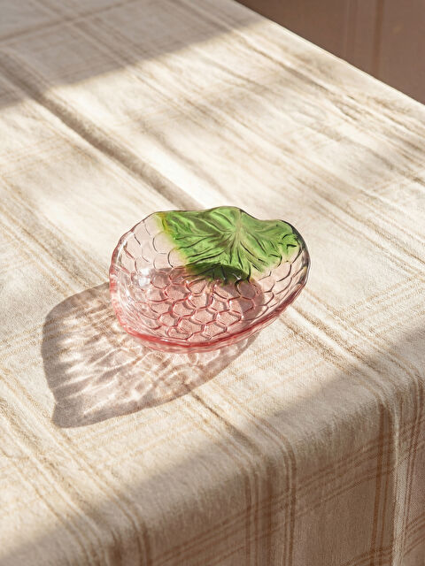 LCW HOME Yaprak Formunda Kabartma Desenli Cam Kase