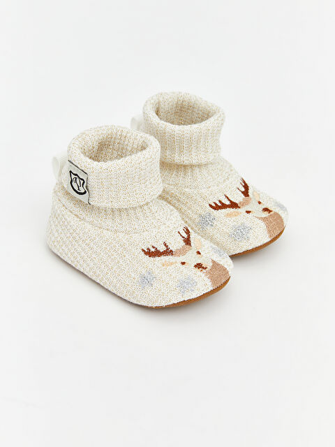 LCW STEPS Geyik Nakışlı Kız Bebek Çoraplı Ev Ayakkabısı - S6NQ42Z1-2SJ