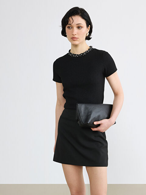 Soulife Dik Yaka Boncuk İşlemeli Kadın Triko Kazak