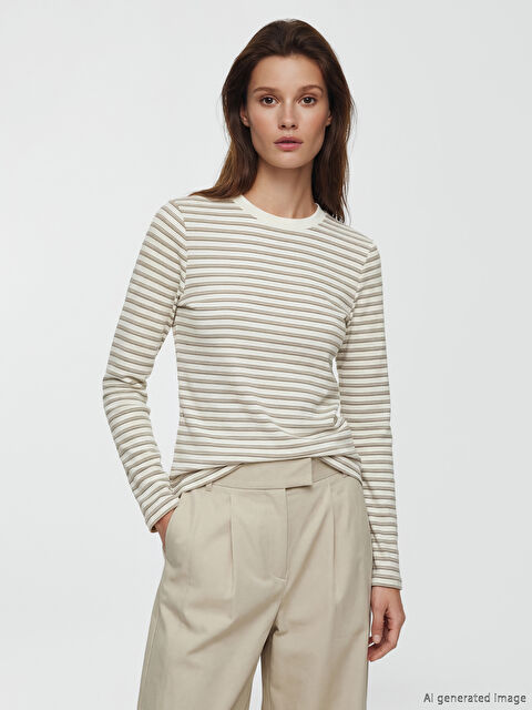 LCW Modest Bisiklet Yaka Çizgili Kadın Tişört - S6O244Z8-LFC