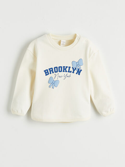 LCW baby Bisiklet Yaka Baskılı Kız Bebek Sweatshirt - S6O266Z1-FDL
