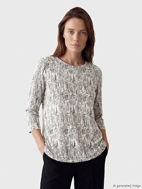 LCW Grace Bisiklet Yaka Desenli Kadın Tişört - S6O409Z8-LRA