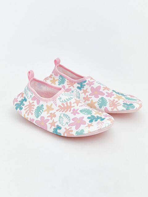 LCW STEPS Çiçek ve Yaprak Desenli Kız Çocuk Deniz Ayakkabısı - S6O617Z4-LU7