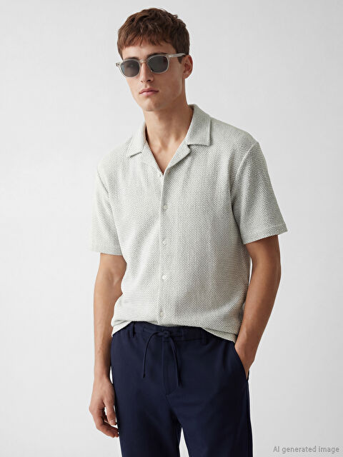 LCW Vision Regular Fit Erkek Dokulu Gömlek