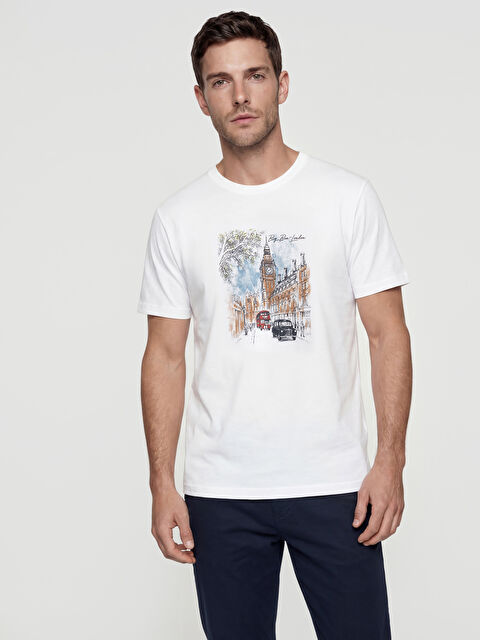 LCWAIKIKI Classic  Bisiklet Yaka London Baskılı Erkek Tişört