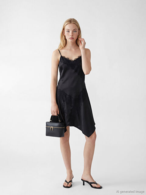 XSIDE Dantel Detaylı İp Askılı Saten Mini Elbise