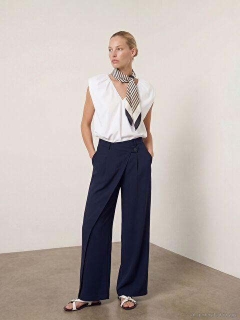 LCW Vision Standart Fit Kadın Pileli Kumaş Pantolon - S6OJ69Z8-CUJ