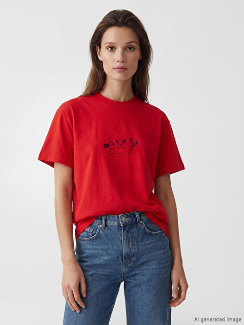 LCW Modest Bisiklet Yaka Minnie Mouse Baskılı Kadın Tişört	 - S6OJ87Z8-GZX