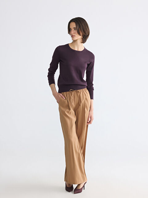 LCWAIKIKI Classic Beli Lastikli Çizgili Kadın Pileli Pantolon