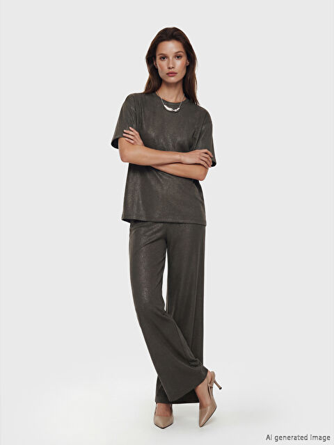 LCW Modest Parlak Görünümlü Kadın Eşofman Altı