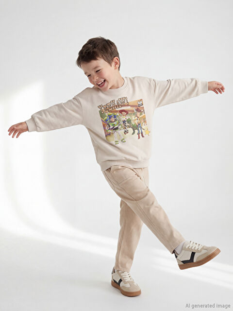 LCW Kids Beli Lastikli Toy Story Baskılı Erkek Çocuk Pantolon - S6A006Z1-FKU
