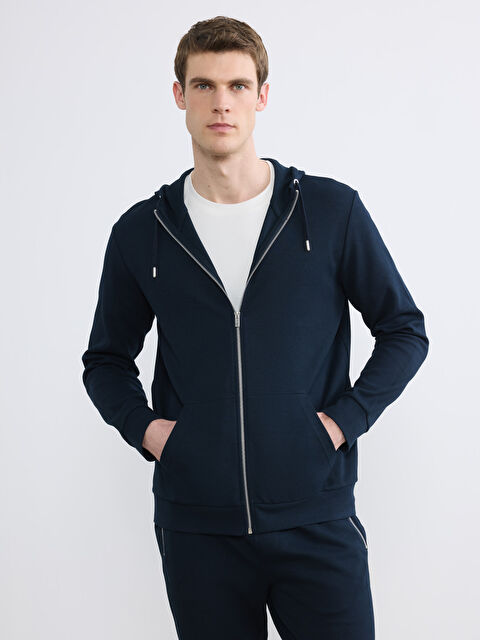 LCWAIKIKI Classic Kapüşonlu Erkek Fermuarlı Sweatshirt