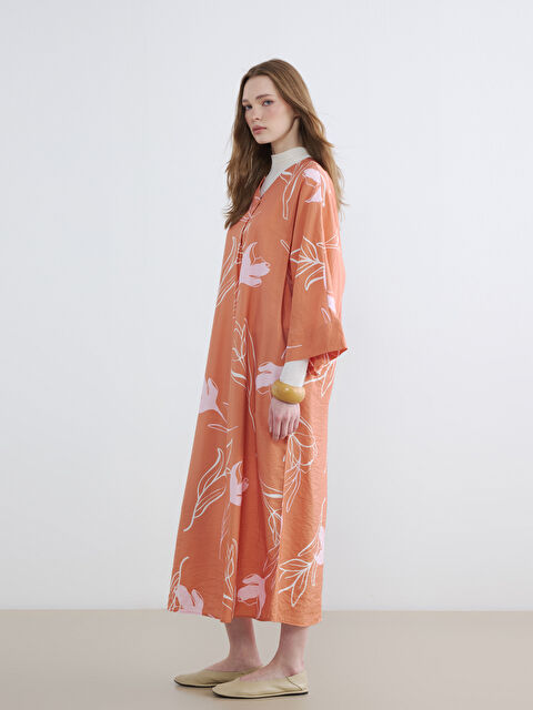 LCW Modest V Yaka Etnik Desenli Elbise