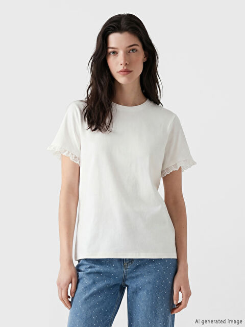 LCW Comfort Bisiklet Yaka Fırfırlı Kadın Tişört - S6E081Z8-R9J