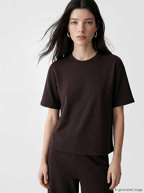 LCW Comfort Taşlı Soft Touch Kadın Tişört