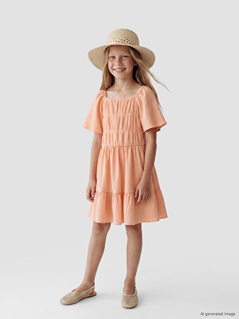 LCW Kids Büzgü Detaylı Katlı Kız Çocuk Elbise