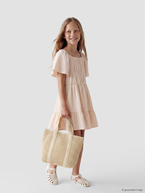 LCW Kids Büzgü Detaylı Katlı Kız Çocuk Elbise