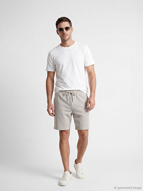 LCWAIKIKI Classic Standart Kalıp Erkek Şort - S6A177Z8-YH6