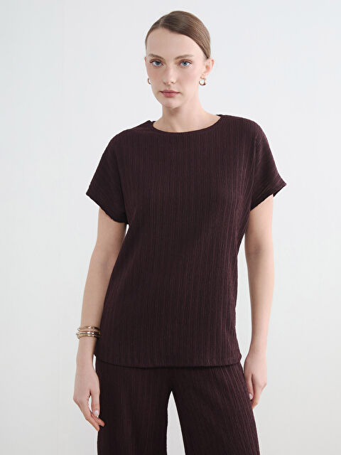 LCW EVERYDAY Bisiklet Yaka Dokulu Kadın Tişört	